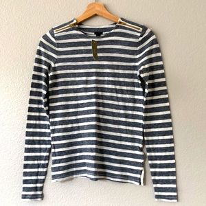 J Crew Striped top. NWT zippers on shoulder size XS